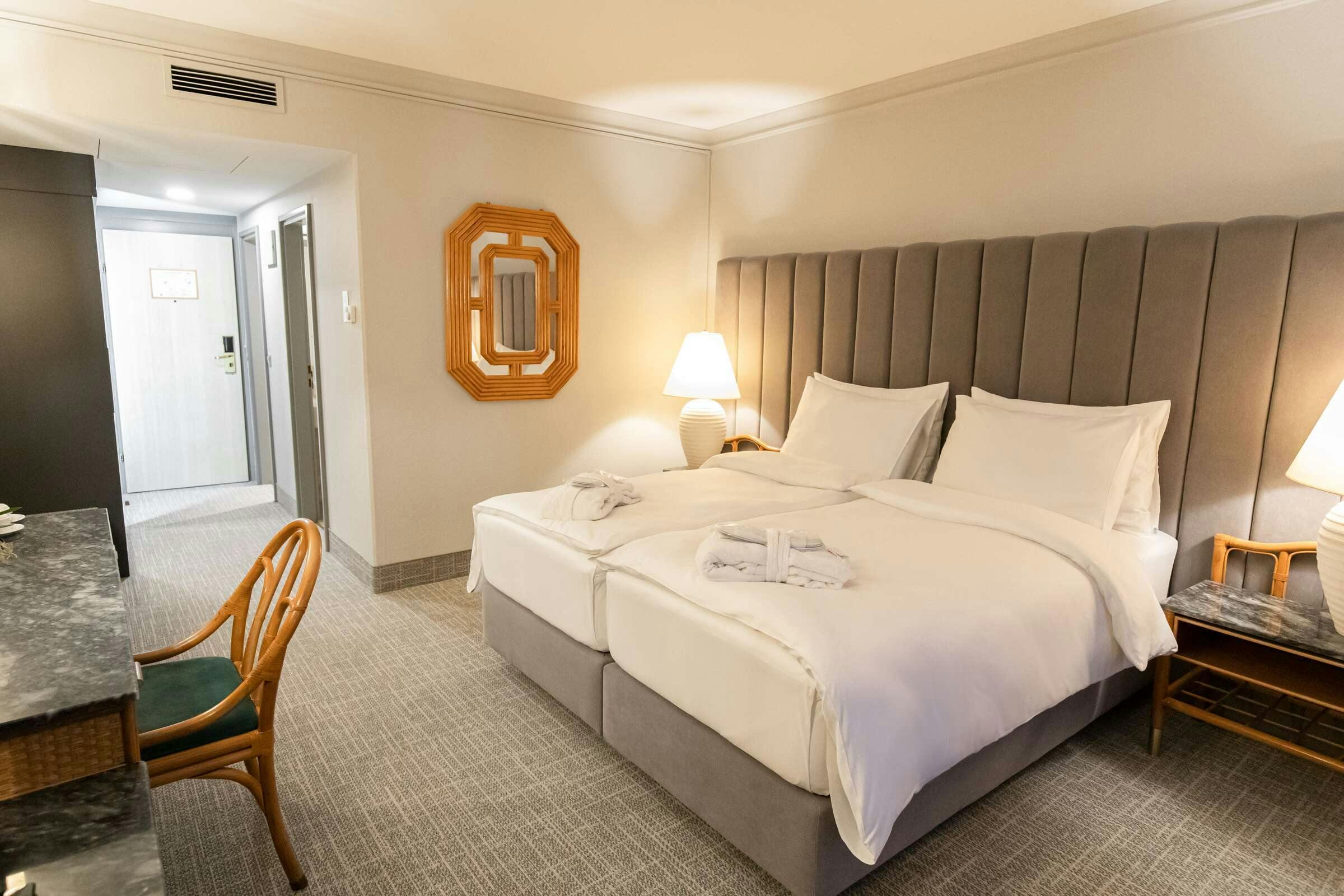 Hotel Eventhotel Pyramide photo 4