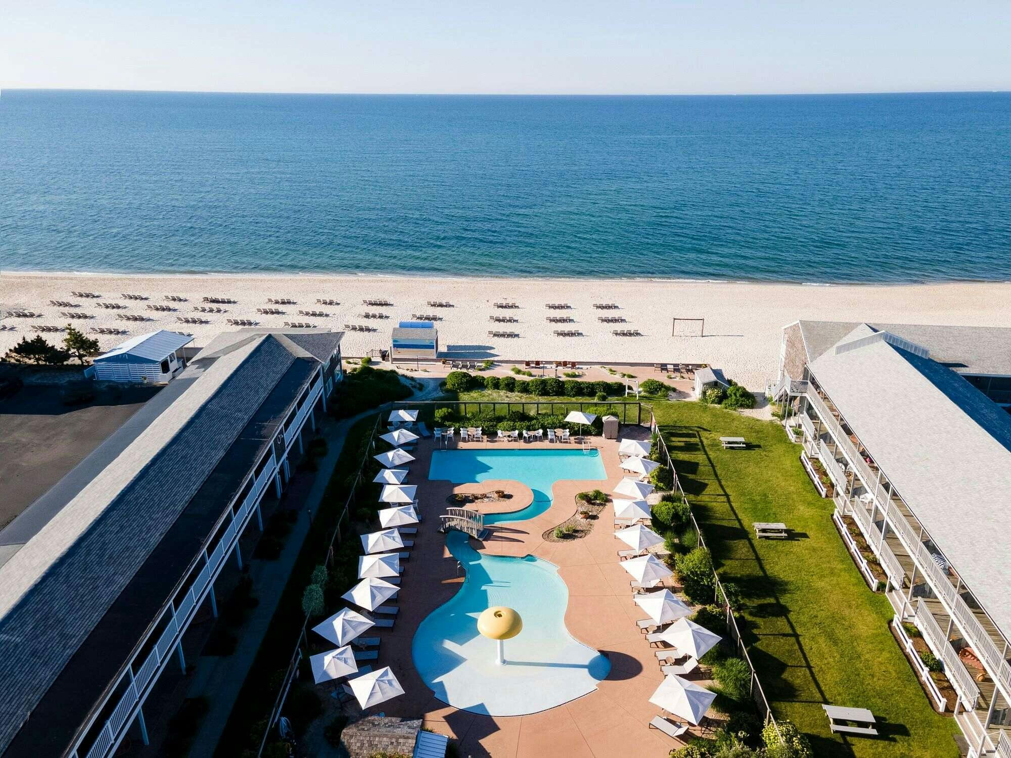 Red Jacket Beach Resort