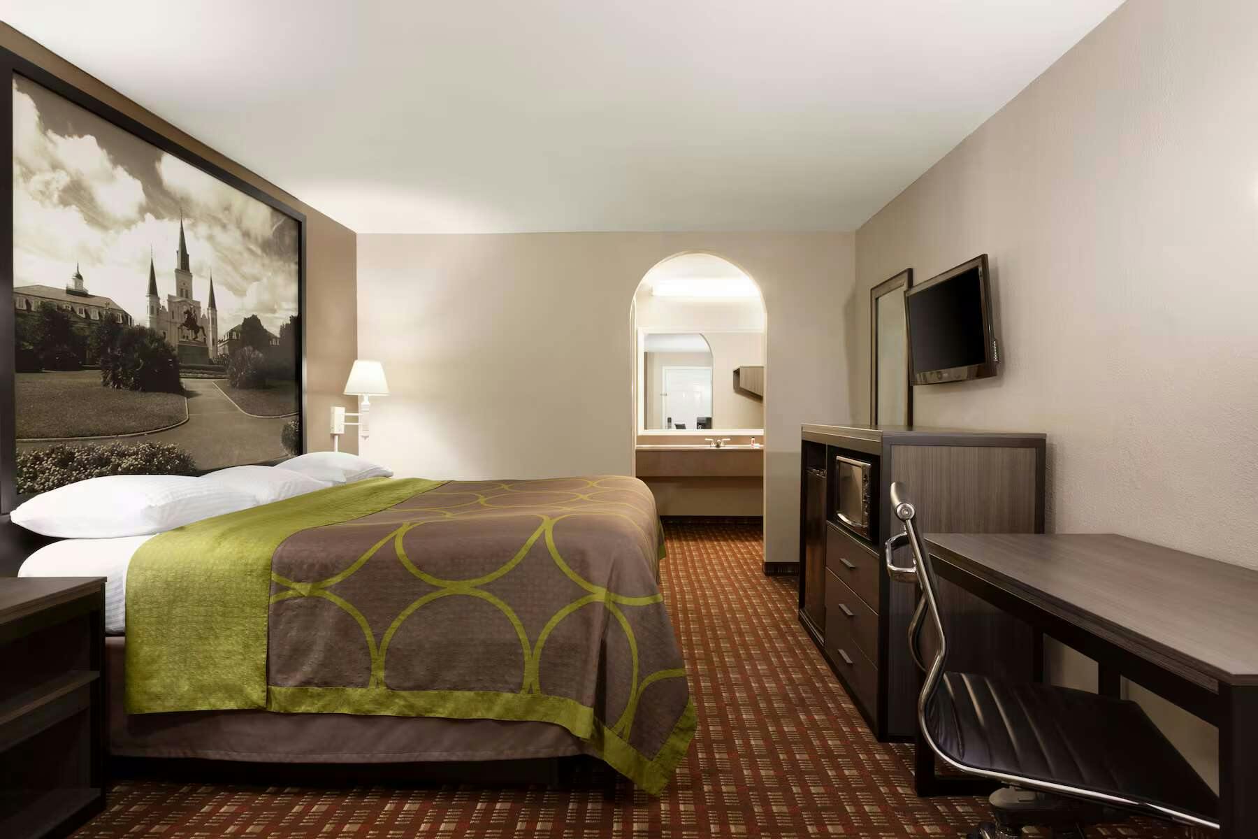 Hotel Super 8 by Wyndham Lake Charles Northeast photo 5