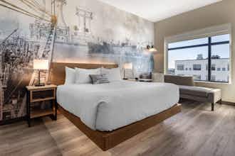 Hotel Cambria Hotel Portland Downtown Old Port photo 1