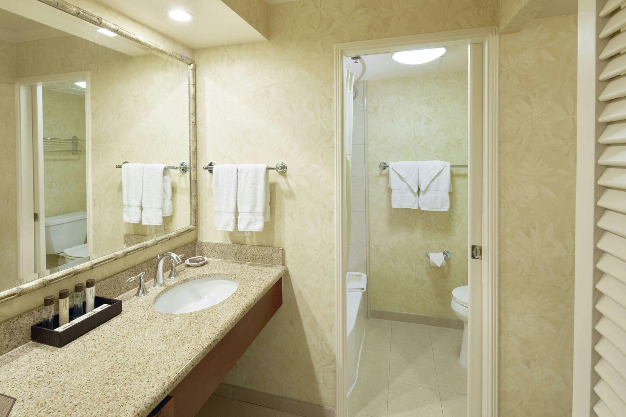 Hotel OUTRIGGER Waikiki Beach Resort photo 5