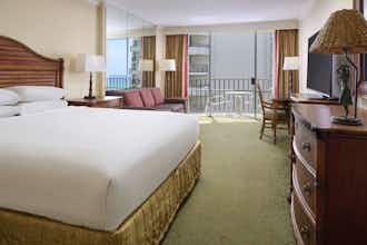 Hotel OUTRIGGER Waikiki Beach Resort photo 2