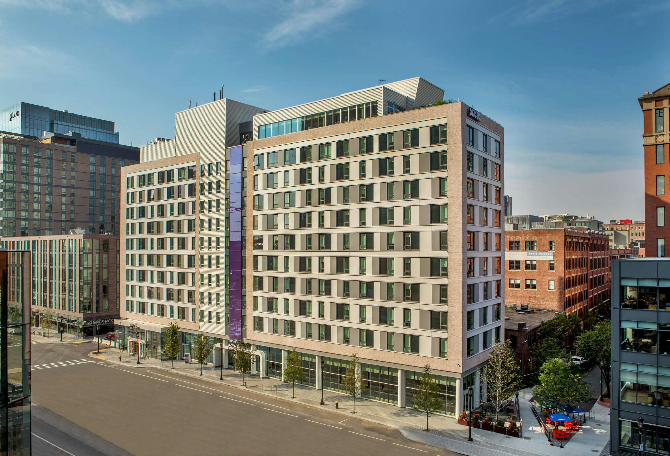 YOTEL Boston