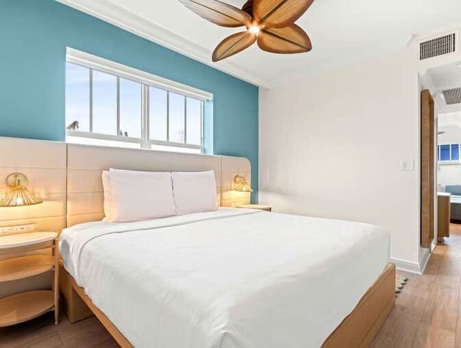 Hotel Aloha Fridays photo 2