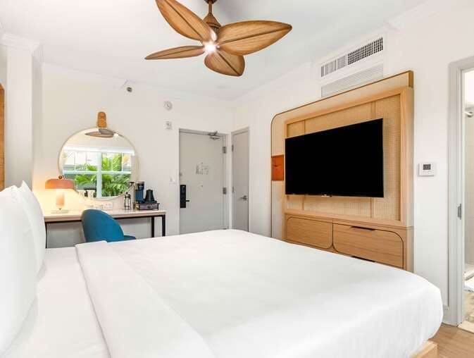 Hotel Aloha Fridays photo 4