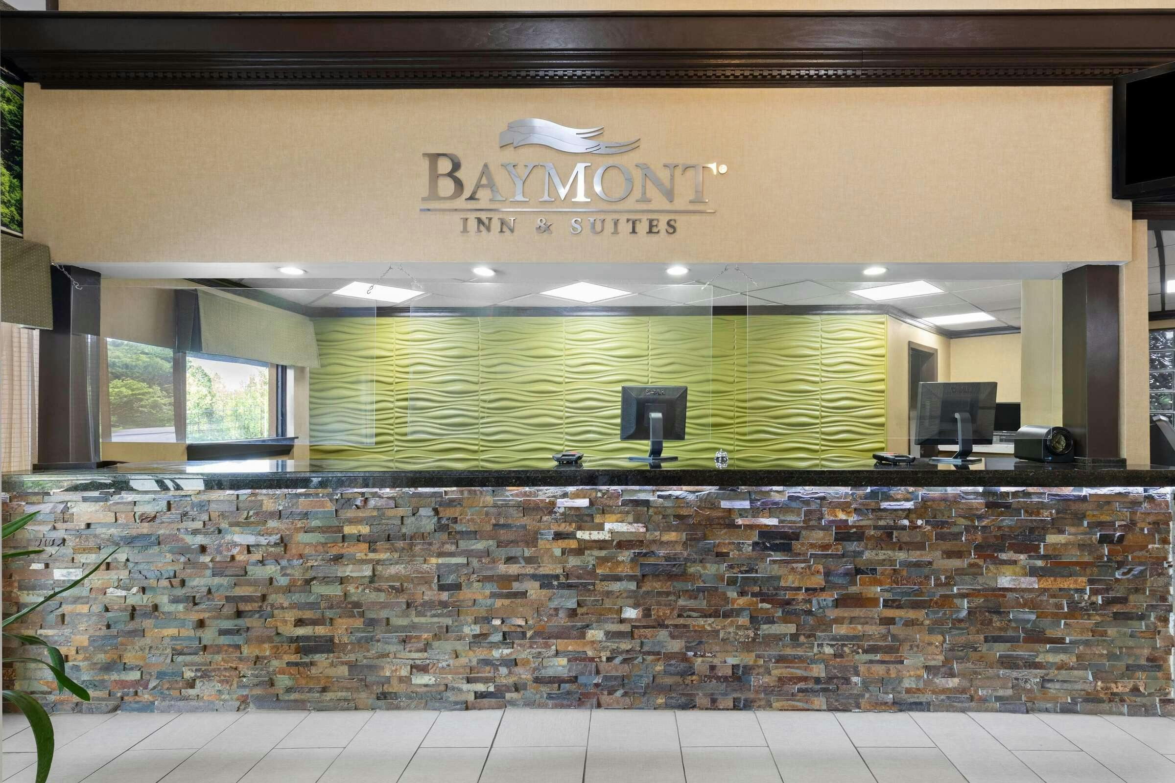 Hotel Baymont Inn Suites Knoxville photo 5