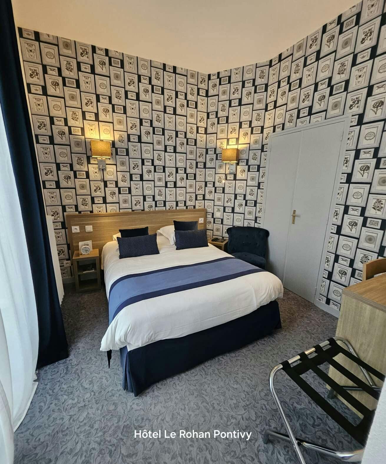 Hotel HOTEL LE ROHAN 4* photo 1