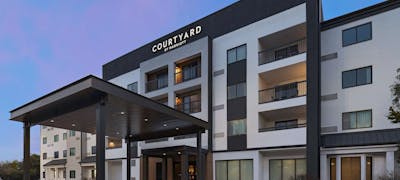 Courtyard by Marriott Austin The Domain Area