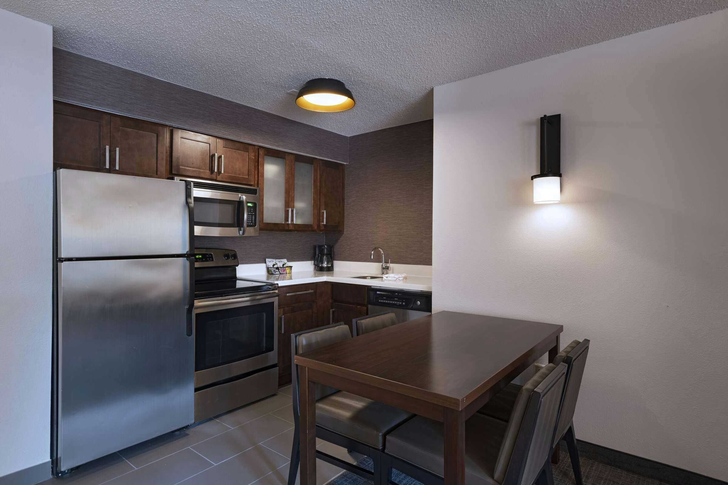 Hotel Residence Inn by Marriott Austin The Domain Area photo 1