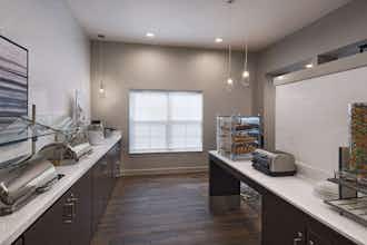 Hotel Residence Inn by Marriott Austin The Domain Area photo 2