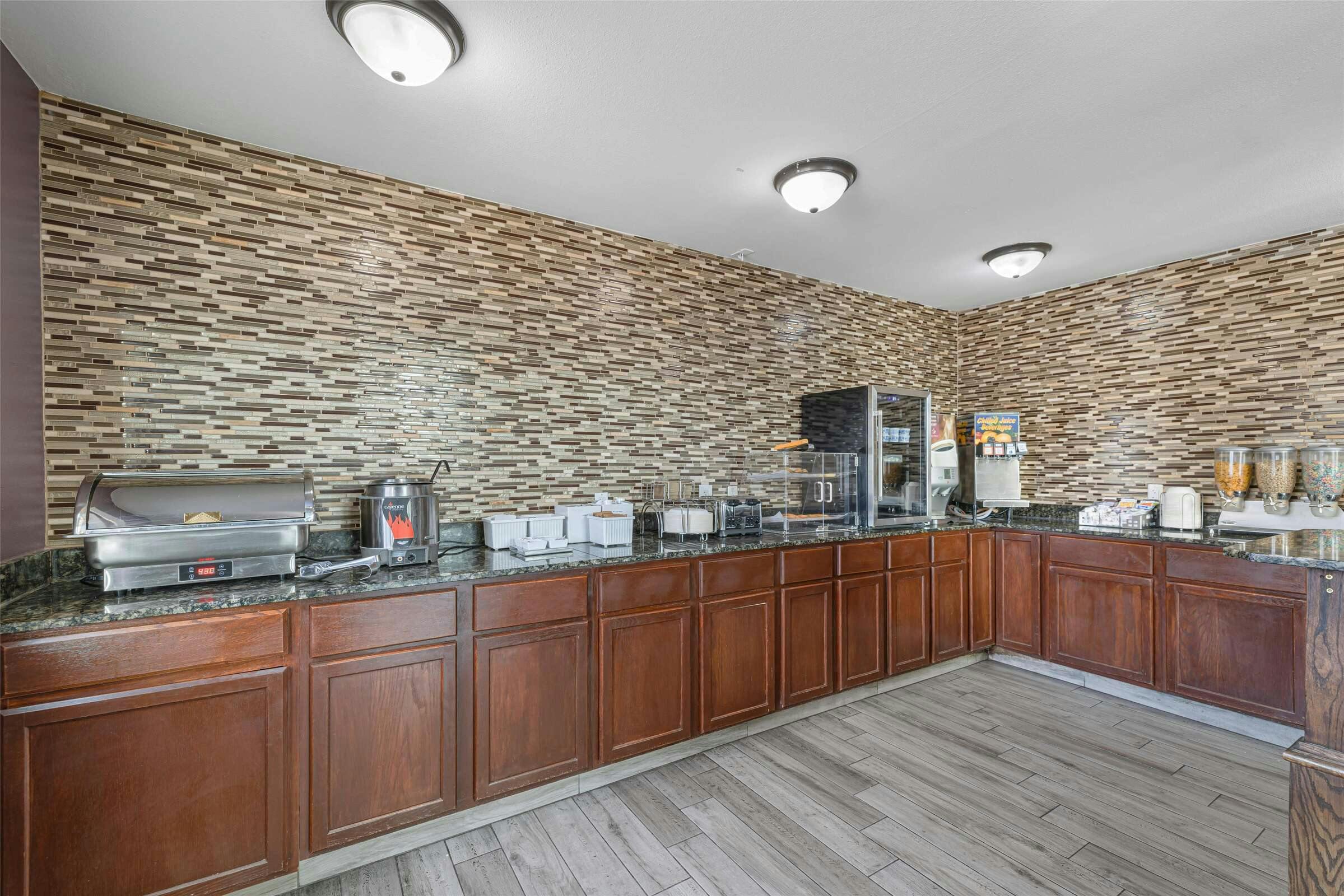 Hotel Sure Stay Plus Hotel By Best Western Kearney photo 5