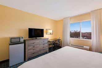 Hotel AmericInn by Wyndham Minot photo 5