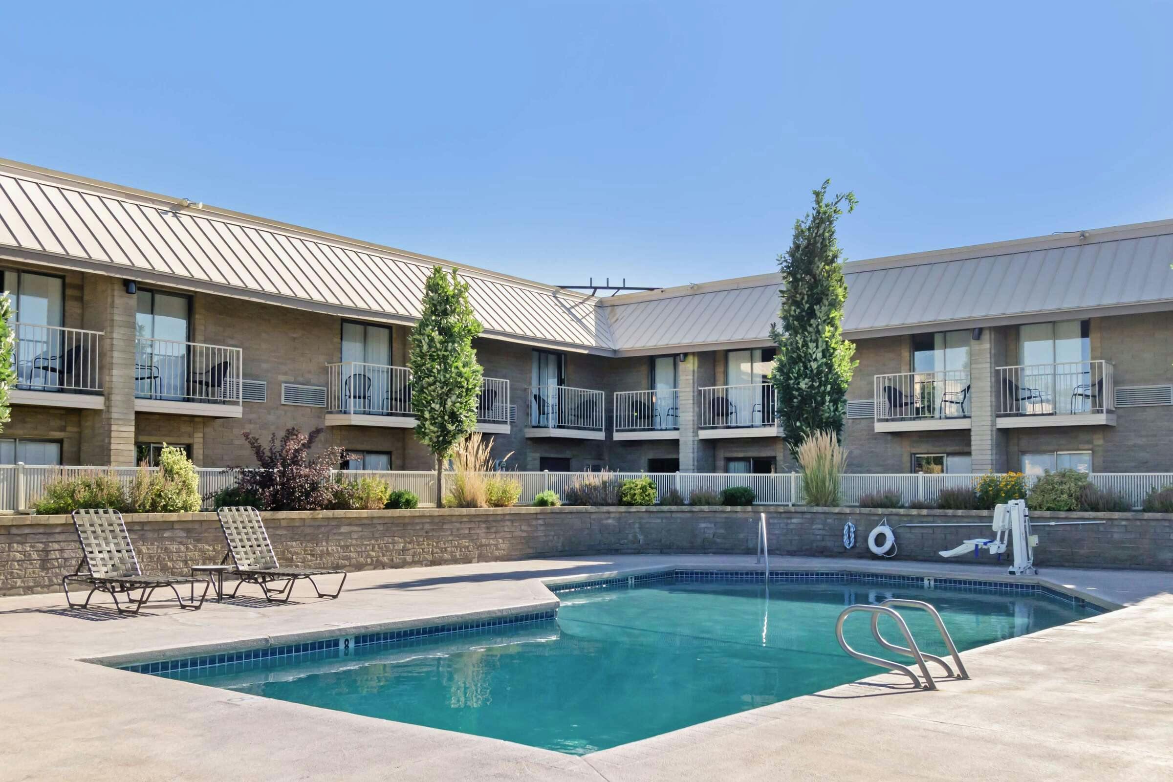 Hotel Best Western Plus Ahtanum Inn photo 4