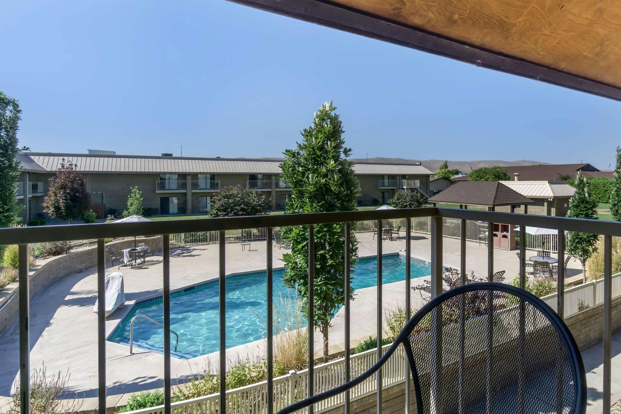 Hotel Best Western Plus Ahtanum Inn photo 5