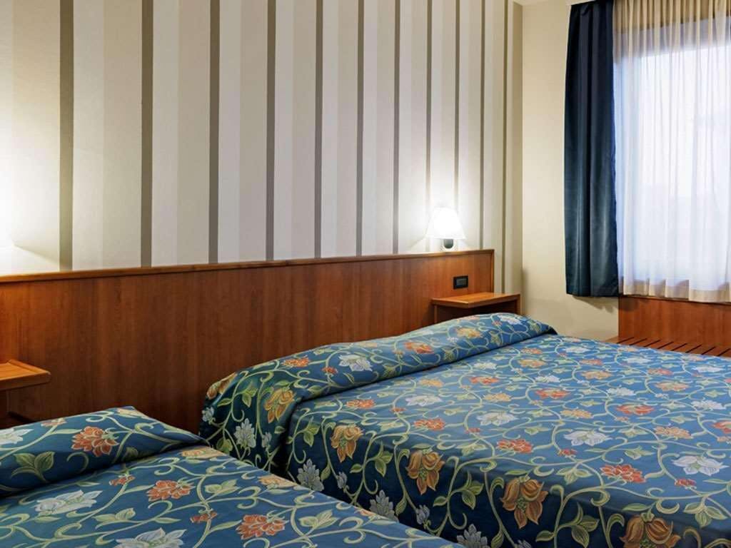 Hotel B&B HOTEL Torino President photo 1