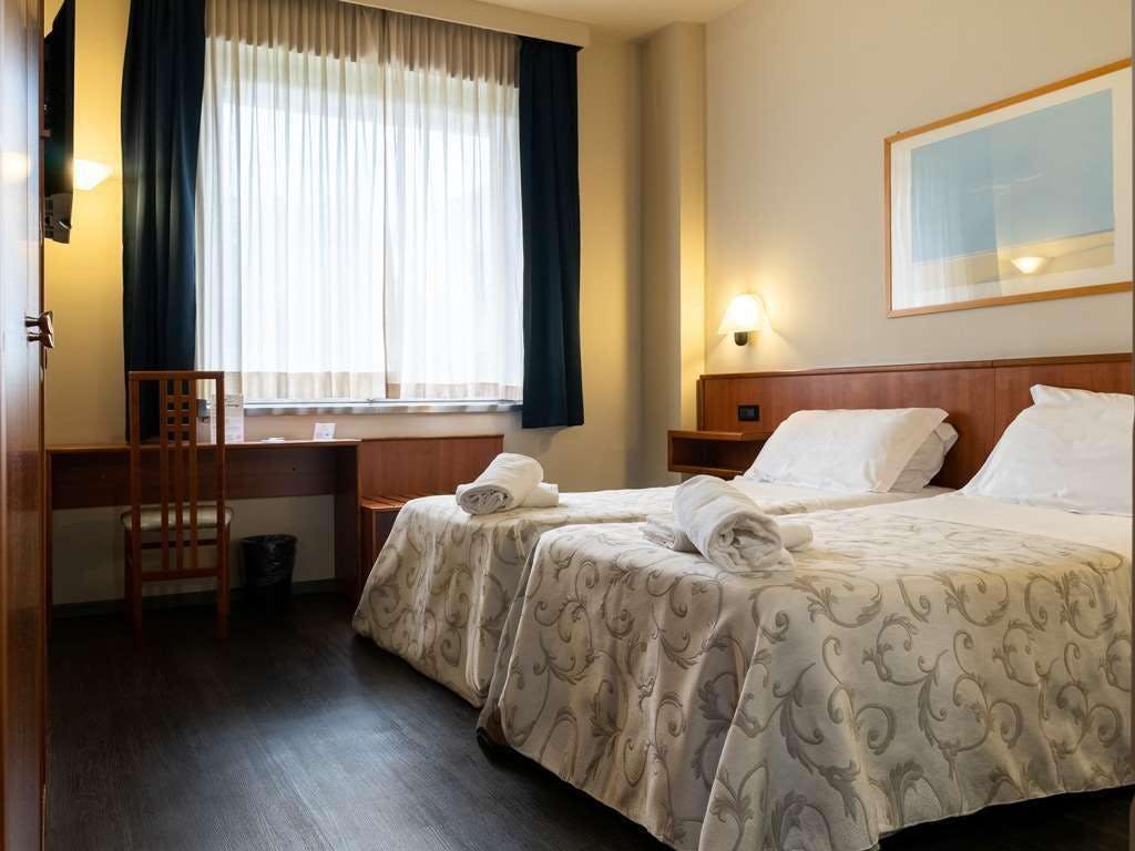 Hotel B&B HOTEL Torino President photo 2