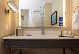 Hotel Hilton Austin Airport photo 4