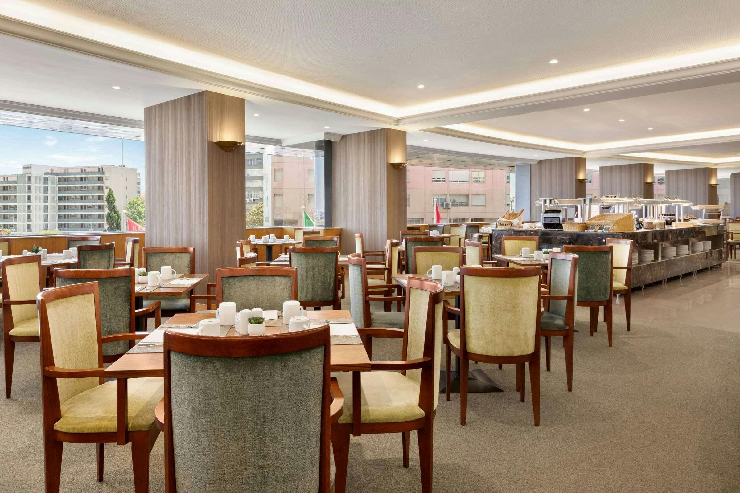 Hotel Ramada Lisbon photo 4