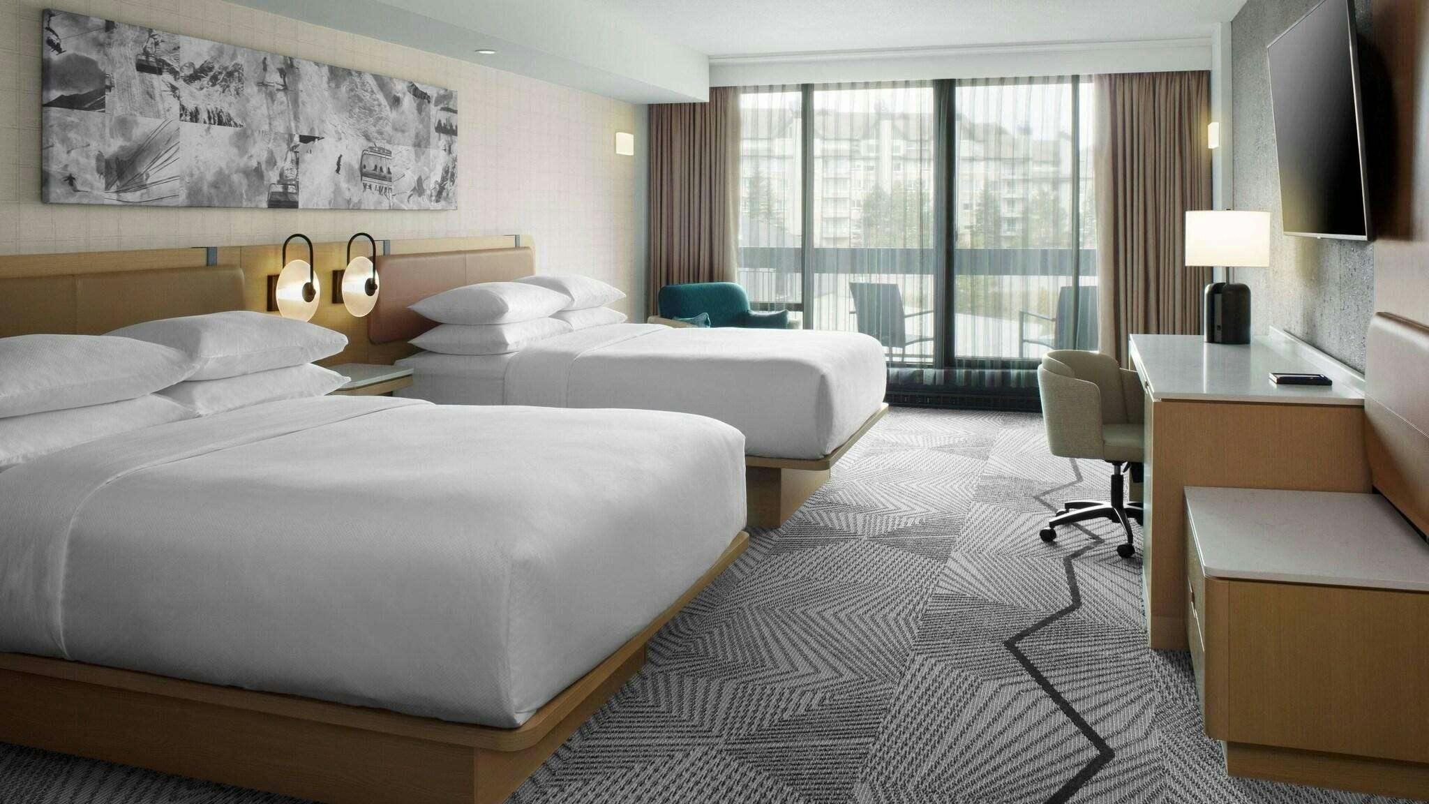 Hotel Delta Hotels Mont Sainte Anne Resort and Convention Center photo 1