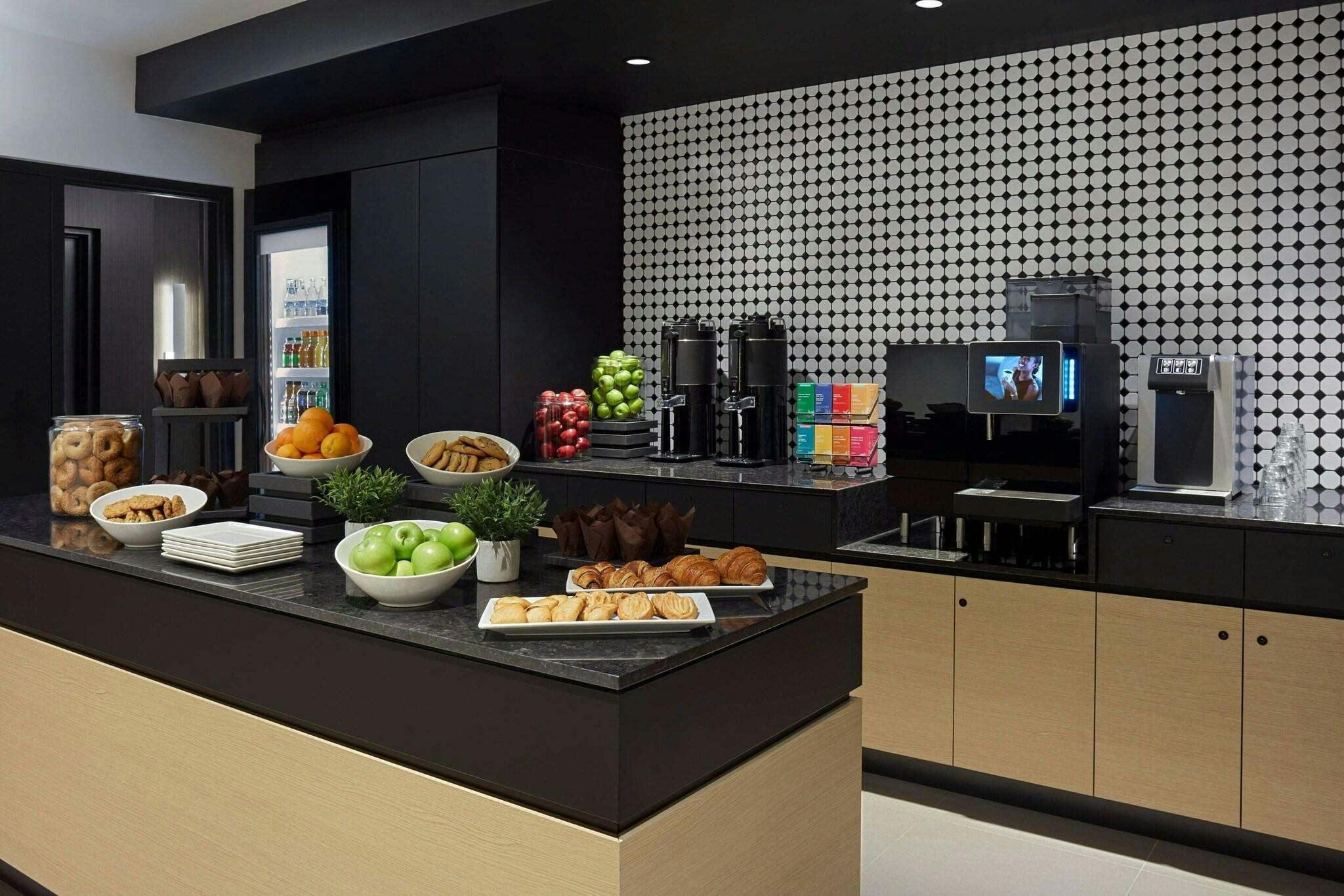 Hotel Delta Hotels Mont Sainte Anne Resort and Convention Center photo 5