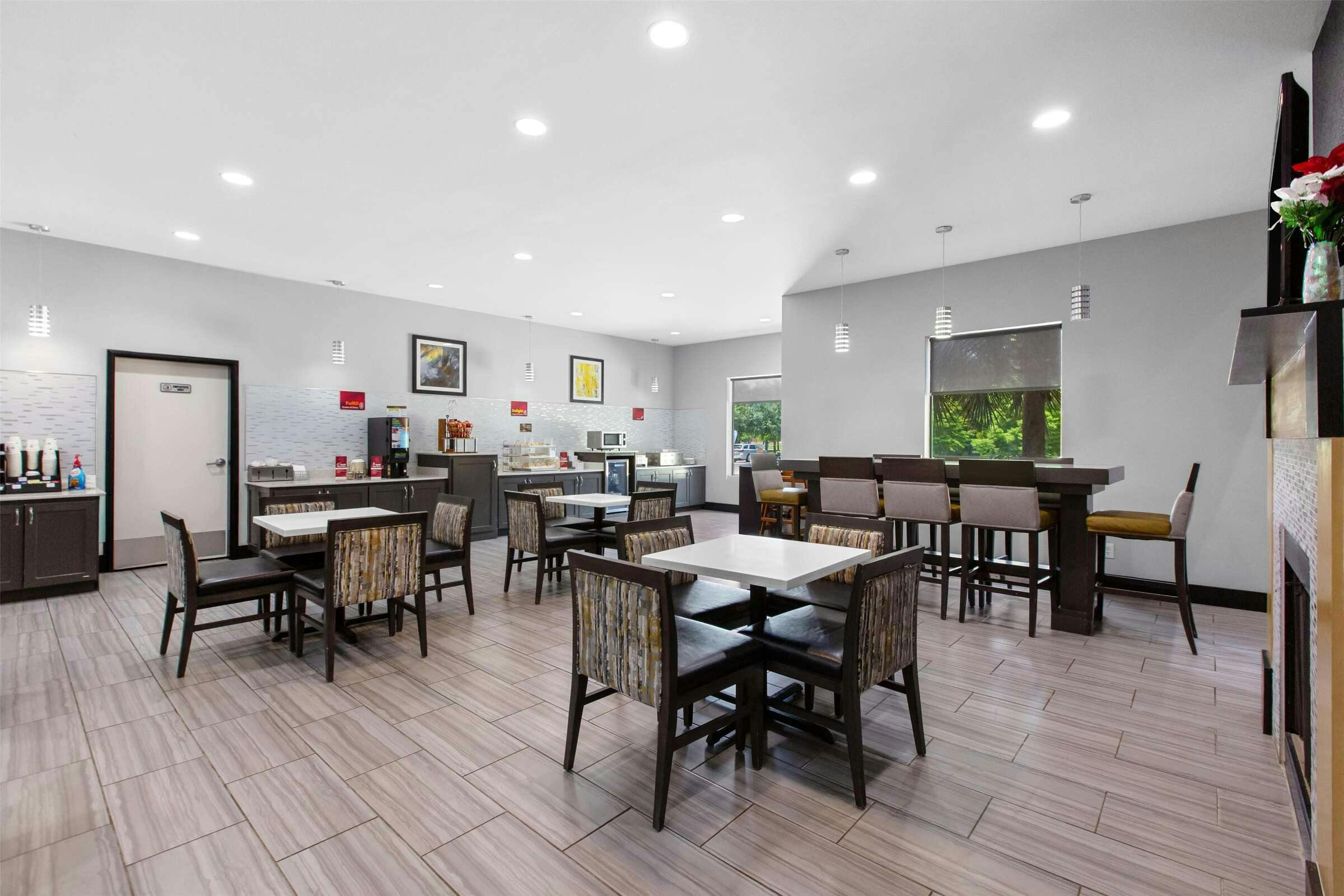 Hotel Best Western Plus Regency Park photo 4