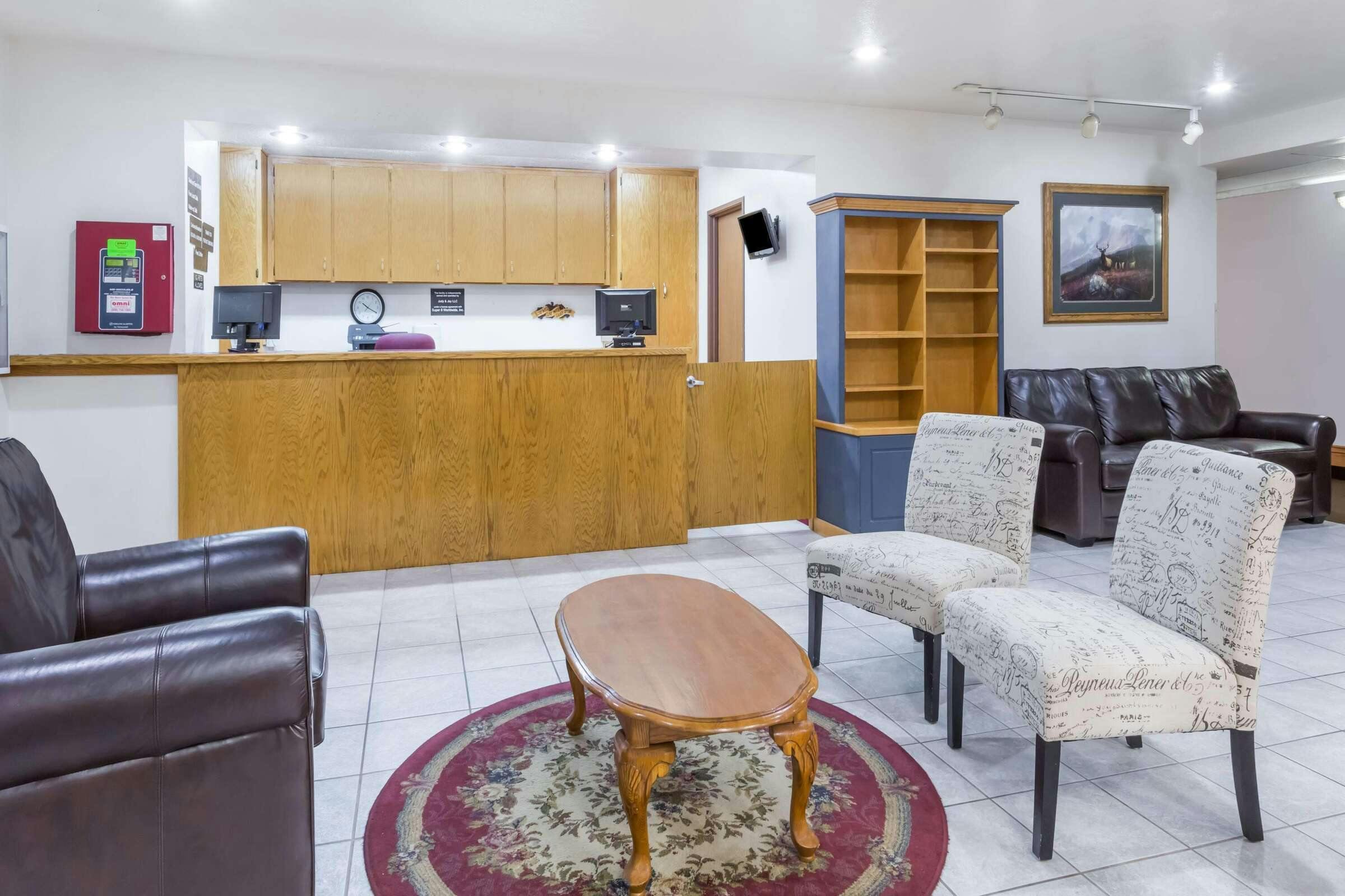 Hotel Super 8 by Wyndham Rexburg photo 1