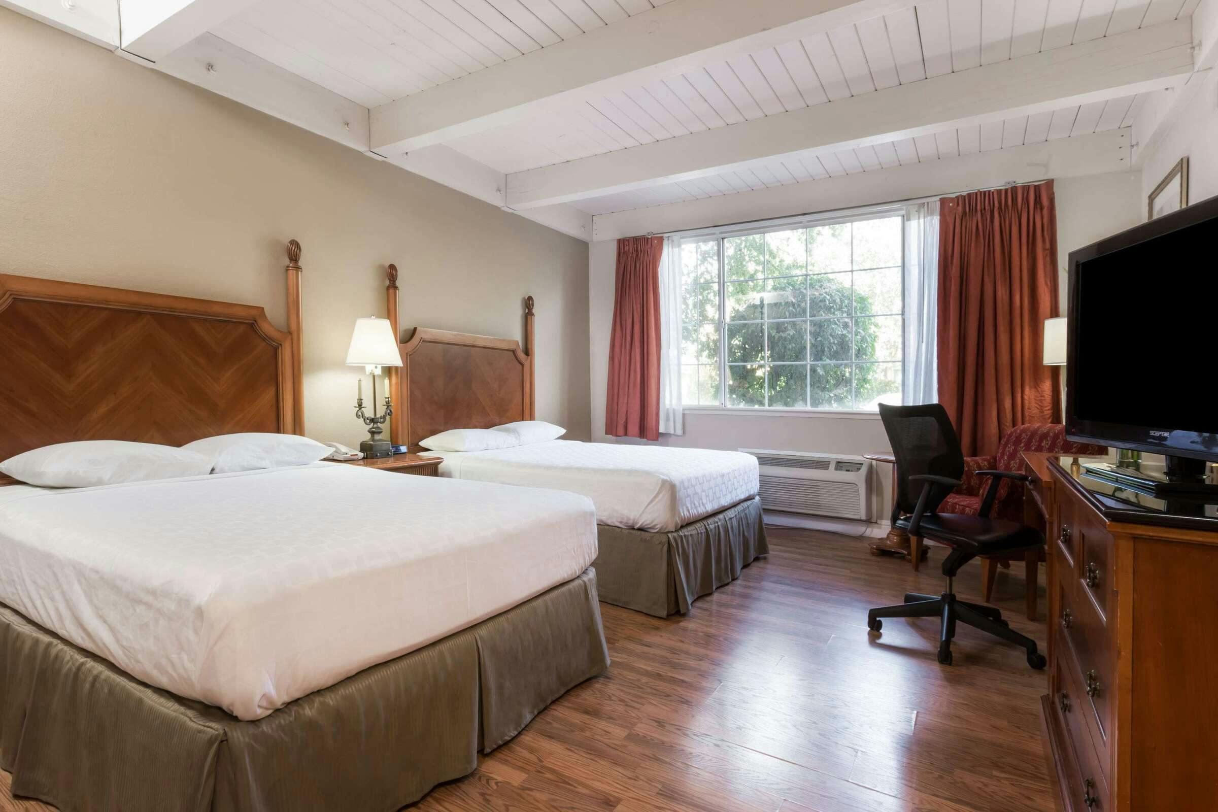 Prodigy Hotel, Days Inn