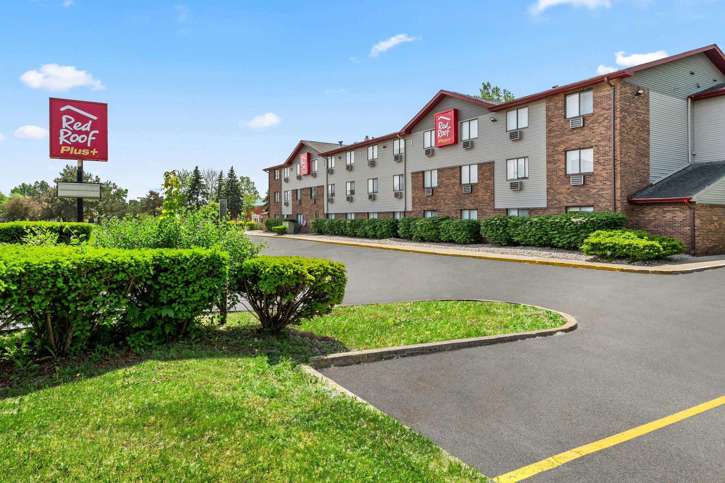 Red Roof Plus+ Belleville
