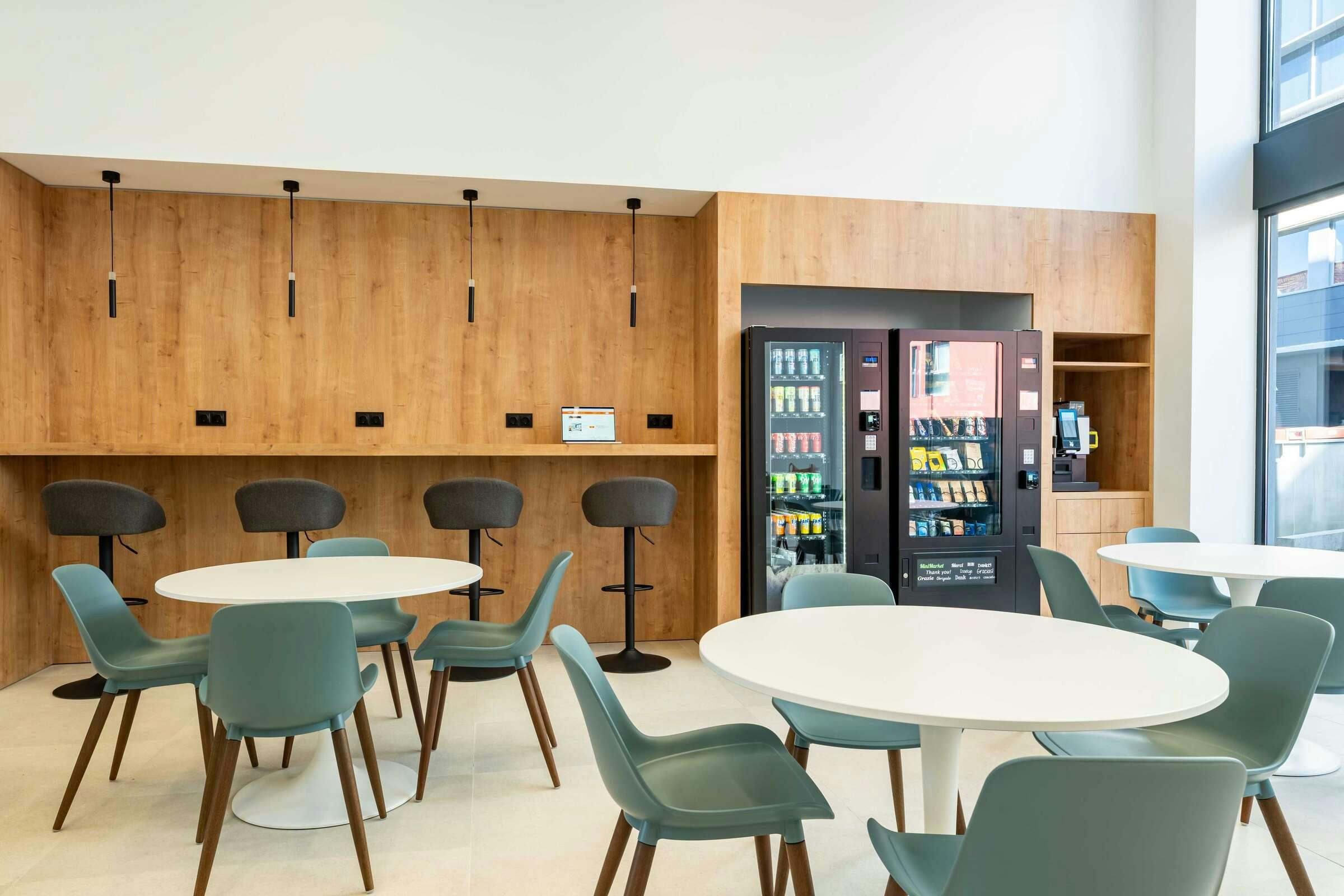 Hotel easyHotel Madrid Alcala photo 2