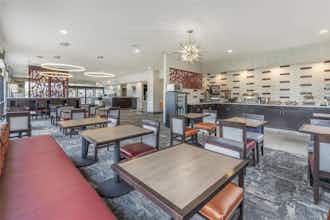 Hotel Best Western Plus Castlerock Inn & Suites photo 5