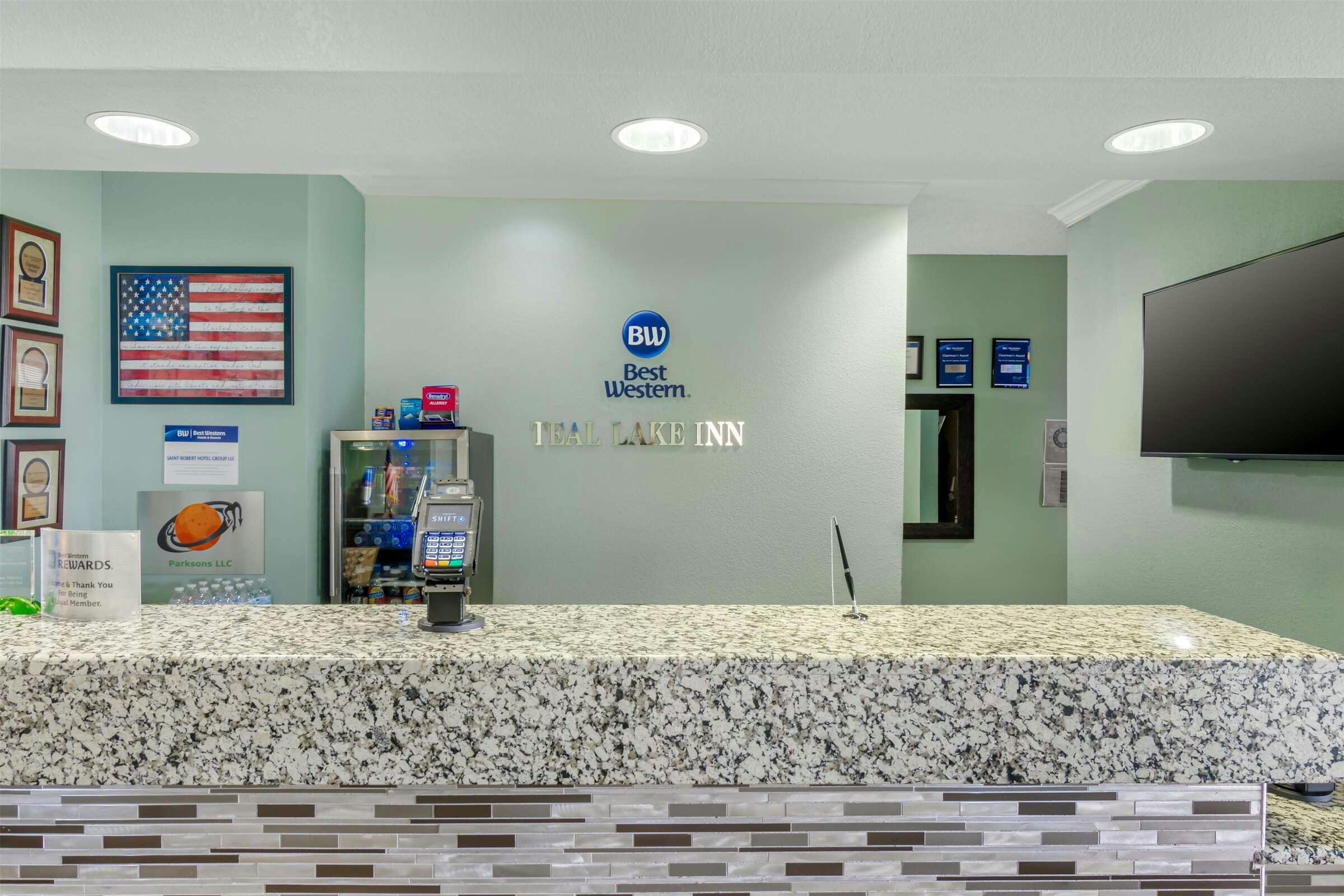 Hotel Best Western Teal Lake Inn photo 2