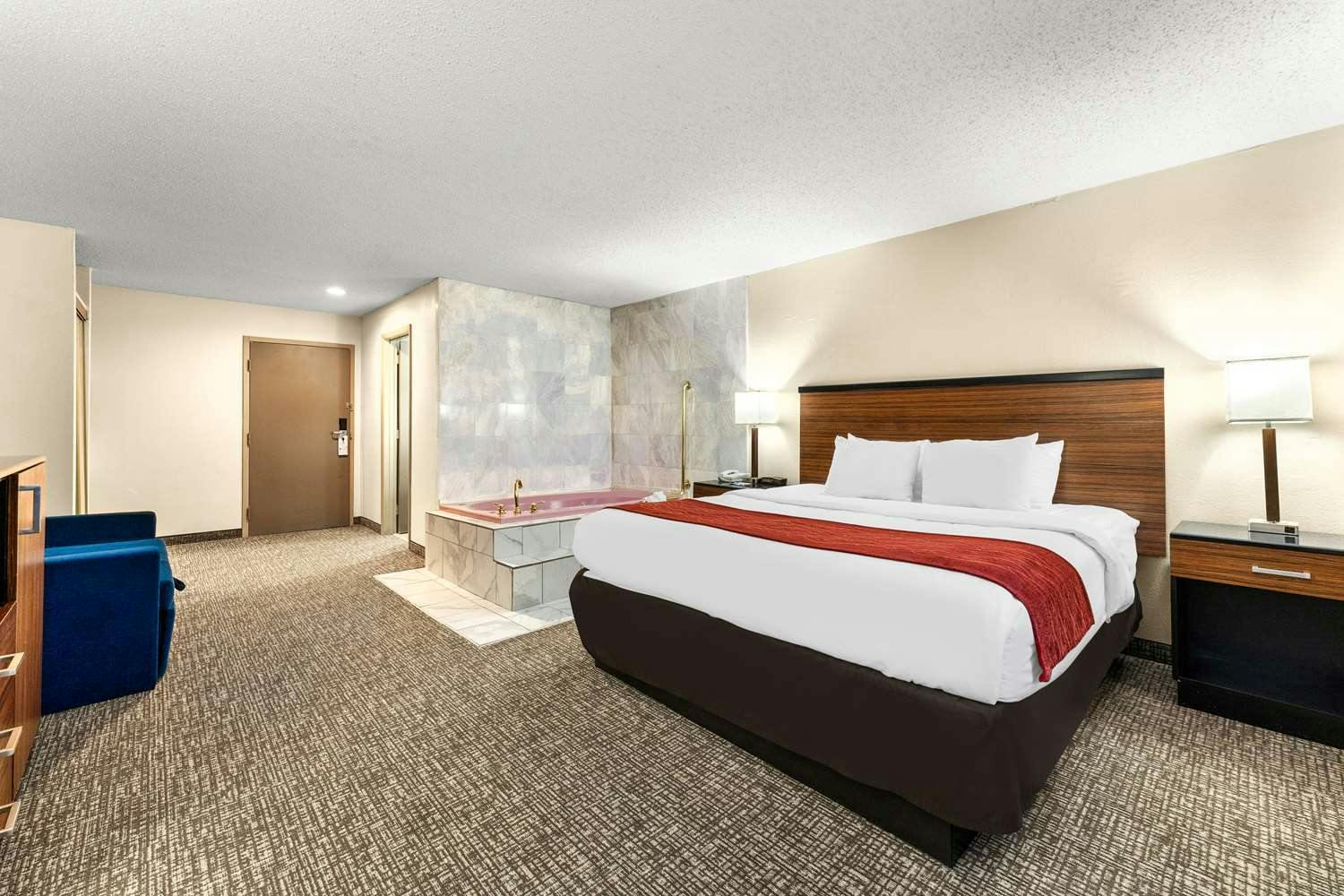 Hotel SureStay Plus by Best Western Reading North photo 5