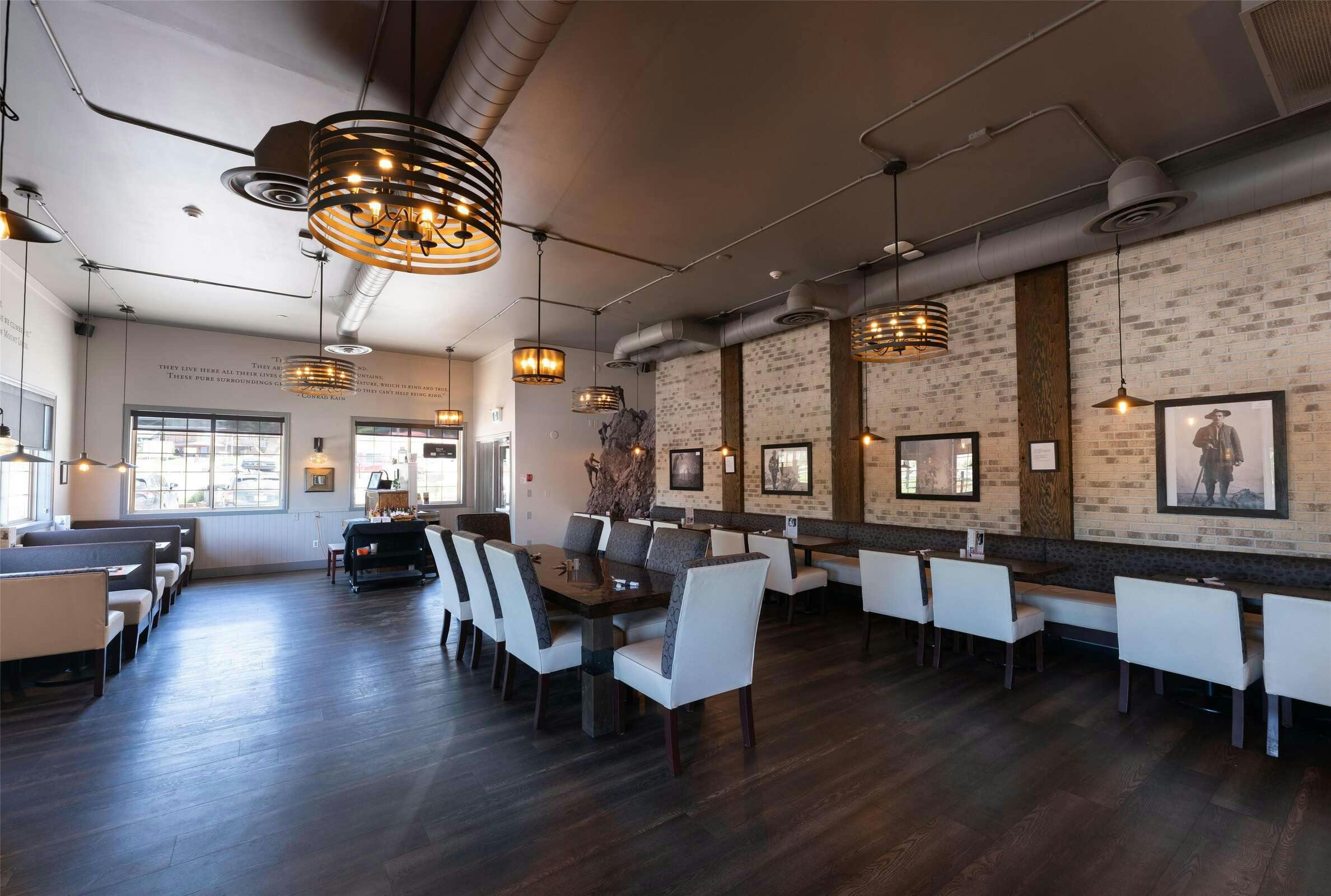 Hotel Prestige Radium Hot Springs Resort, Bw Premier Collection photo 4