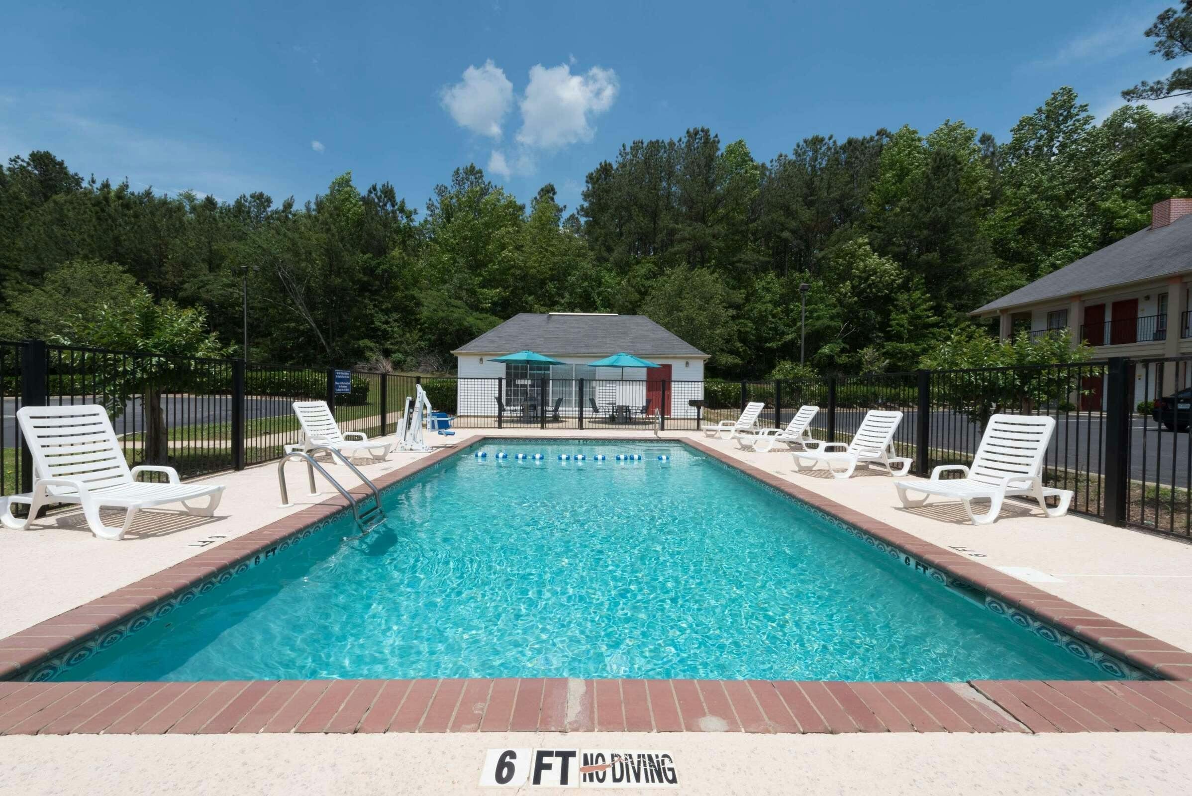 Hotel Super 8 by Wyndham Alexander City photo 4