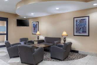 Hotel Best Western Bastrop Pines Inn photo 2