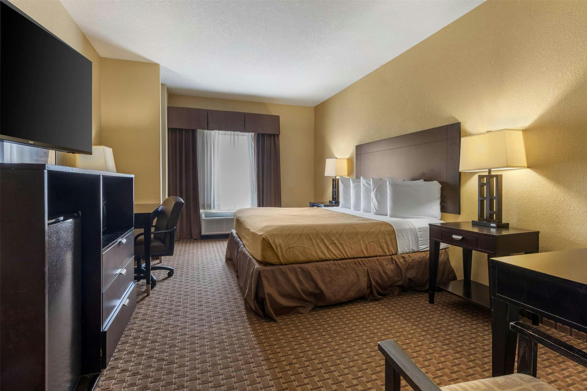 Hotel Best Western Bastrop Pines Inn photo 5
