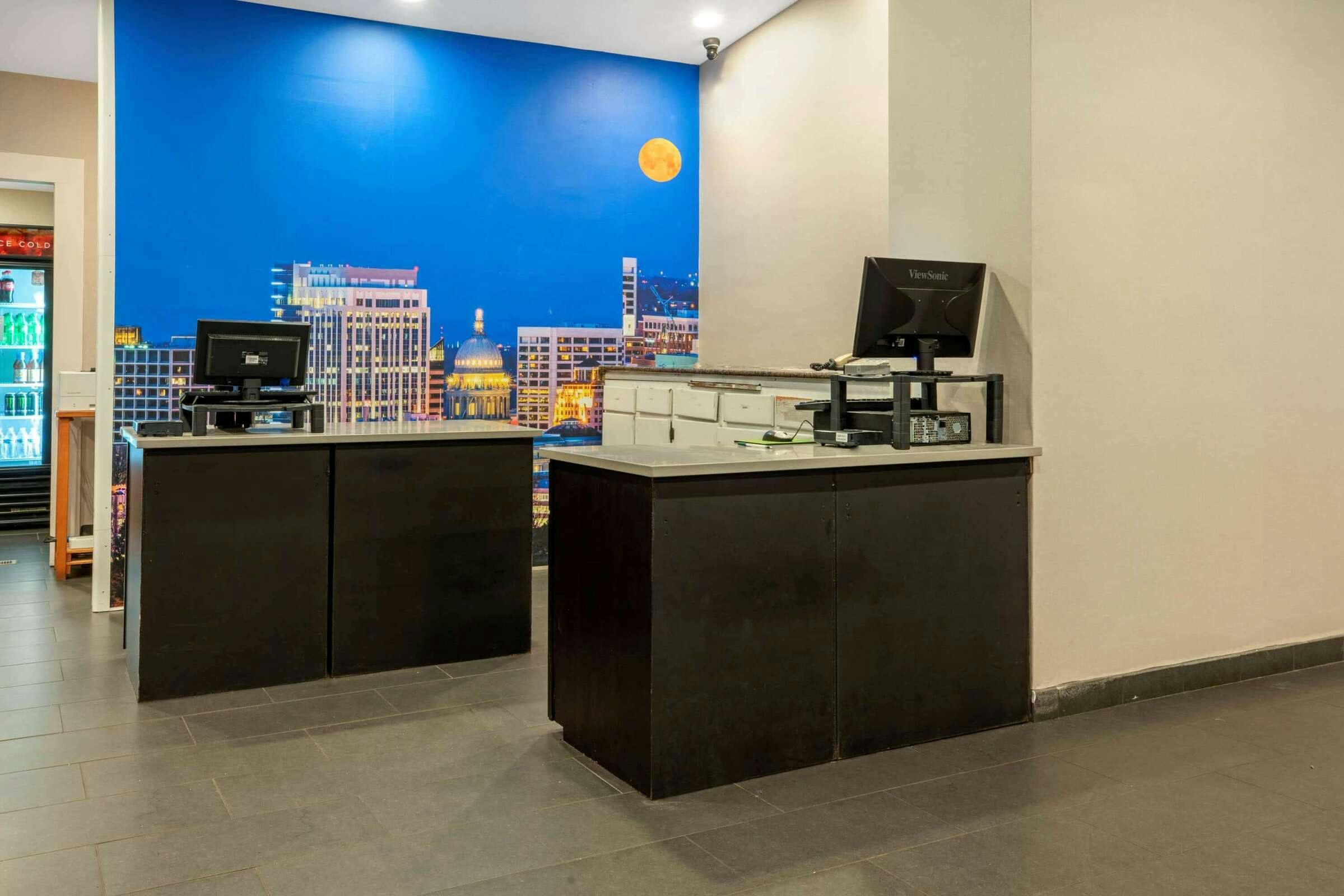 Hotel La Quinta Inn by Wyndham Caldwell photo 4