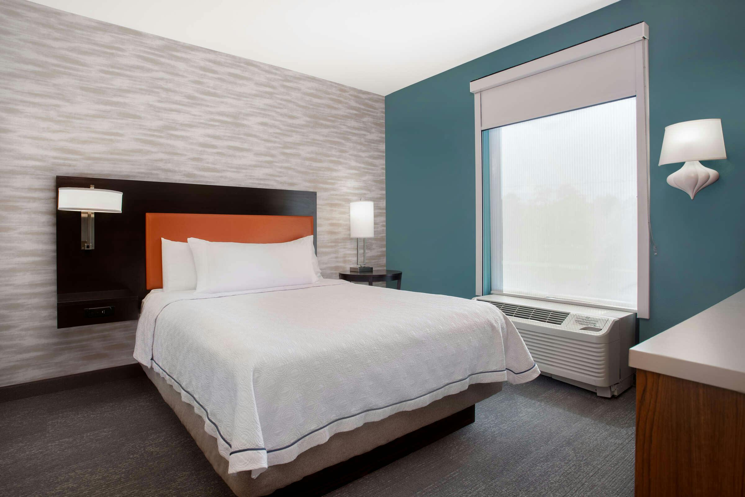 Hotel Home2 Suites by Hilton Gainesville Medical Center photo 1