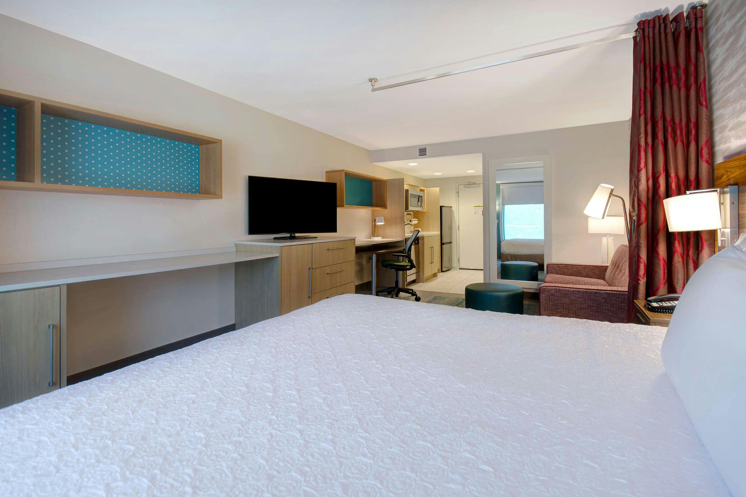 Hotel Home2 Suites by Hilton Waco photo 4