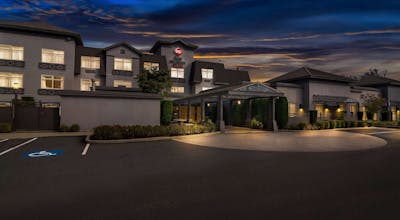 Best Western Plus Pitt Meadows Inn & Suites
