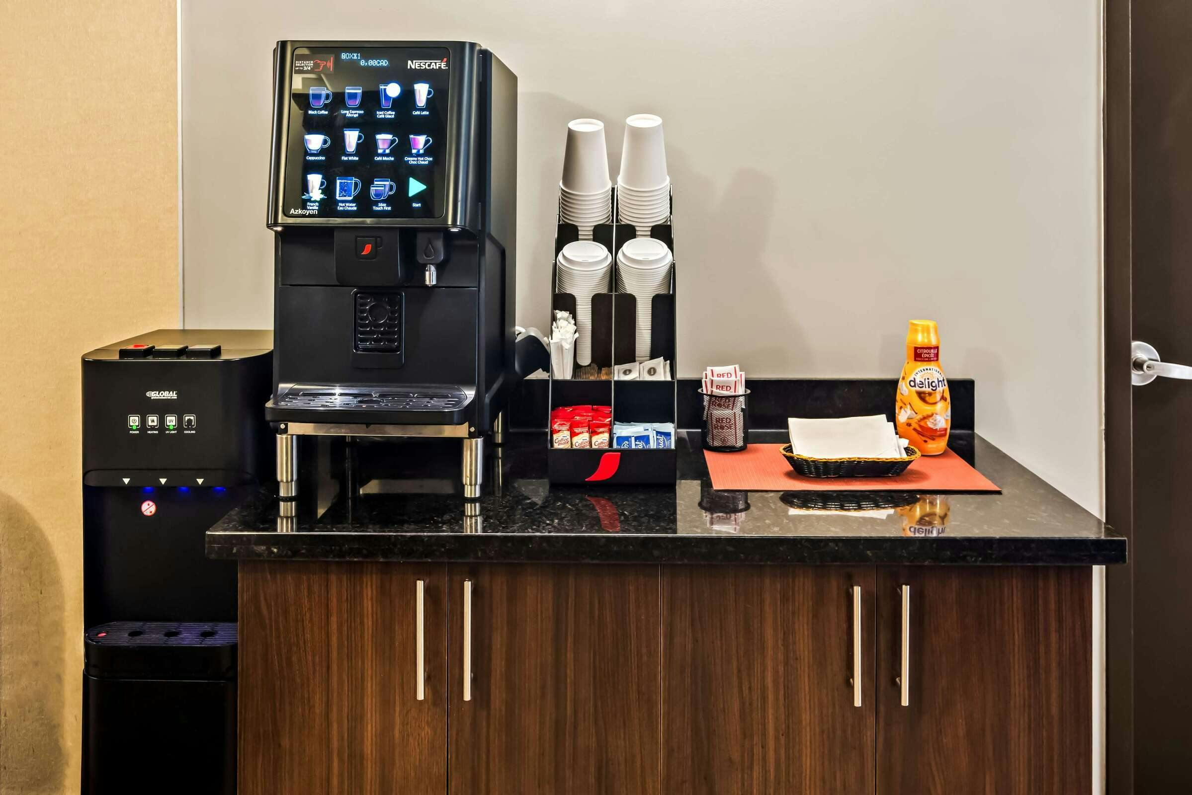 Hotel Best Western Plus Pitt Meadows Inn & Suites photo 2