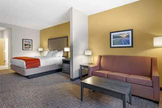 Hotel Best Western Plus Elizabethtown Inn & Suites photo 2