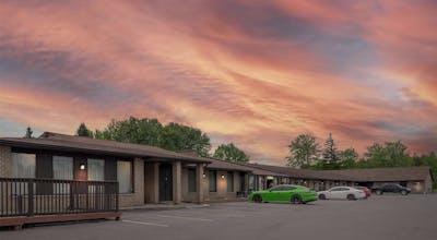 Sure Stay Hotel By Best Western Kemptville