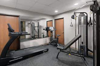 Hotel Wingate by Wyndham Augusta I-20 photo 5