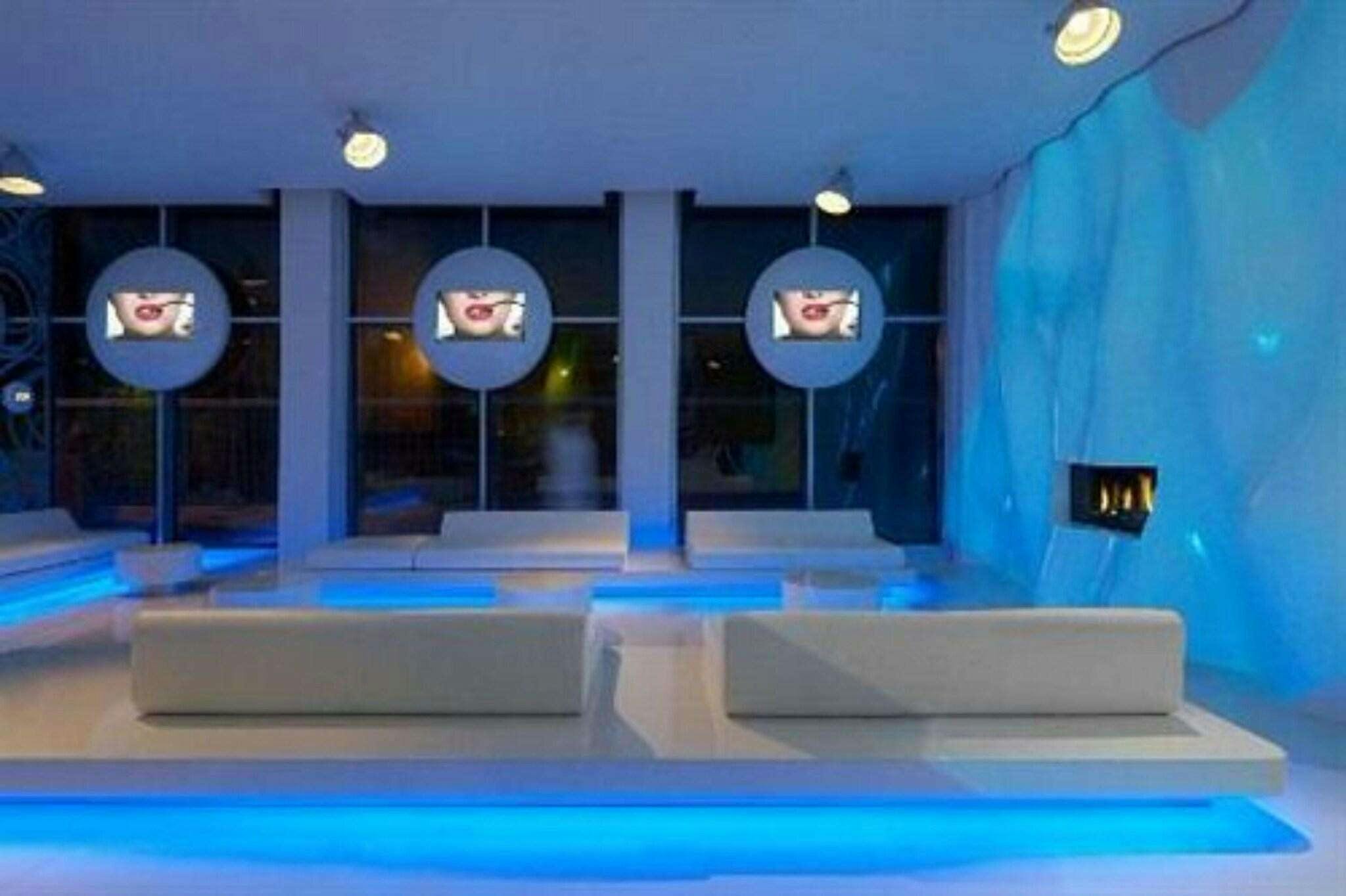 Hotel i-Suite Hotel photo 5