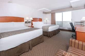 Hotel Ramada Edmonton South photo 2