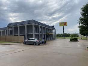 Hotel Super 8 Fort Worth West photo 1