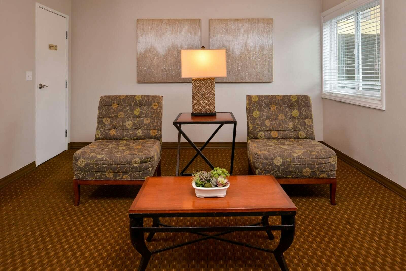 Hotel Pleasant Inn photo 4