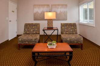 Hotel Pleasant Inn photo 4