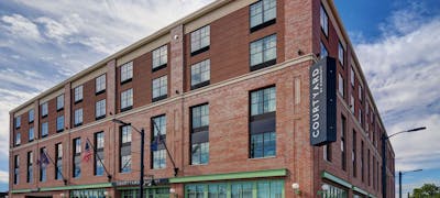 Courtyard Manhattan Aggieville